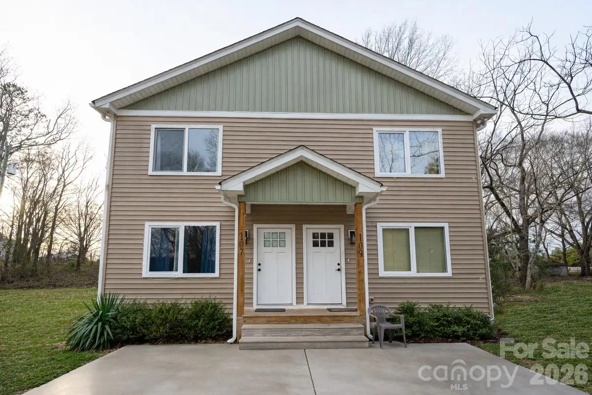 107 Carpenter Street, Lincolnton, NC 28092 - #1