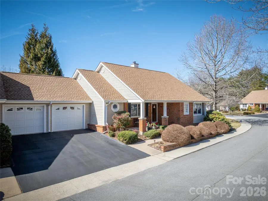 1107 Citation Circle, Hendersonville, NC 28739 - #2