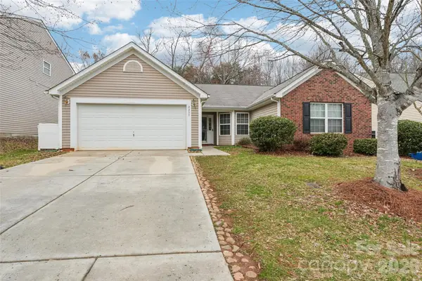 2457 Marthas Ridge Drive, Statesville, NC 28625