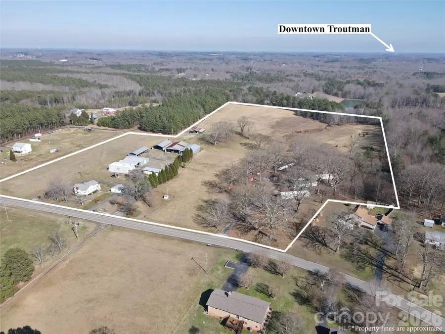 2211 Buffalo Shoals Road, Statesville, NC 28677 - #2