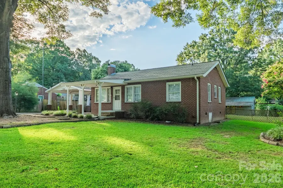 5212 Wales Street, Charlotte, NC 28269 - #3