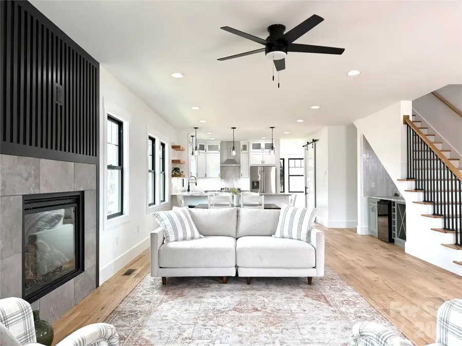 4 S Martha Kate Drive, Hendersonville, NC 28792 - #2