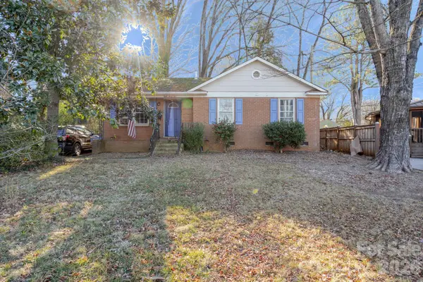 835 Ranch Road, Charlotte, NC 28208