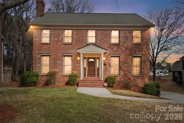 115 Chesney Glen Drive, Matthews, NC 28105