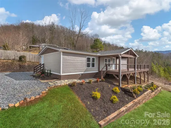 22 Honey Locust Lane, Candler, NC 28715