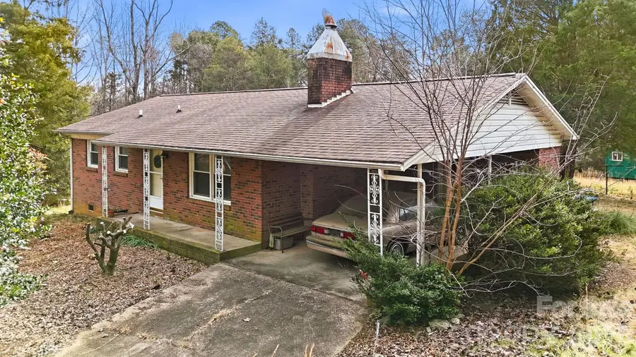 3335, 3319 E Nc 10 Highway, Claremont, NC 28610 - #3