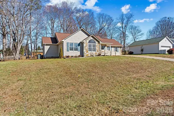1714 Indian Springs Drive Nw, Conover, NC 28613