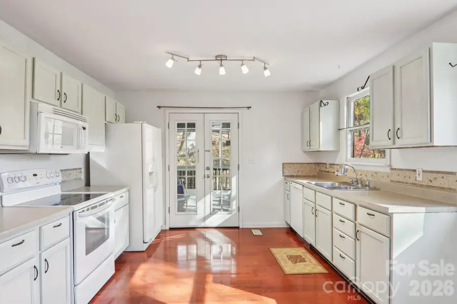 224 Beverly Road, Asheville, NC 28805 - #3