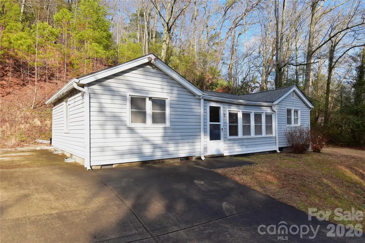 7 Etain Lane, Black Mountain, NC 28711 - #1