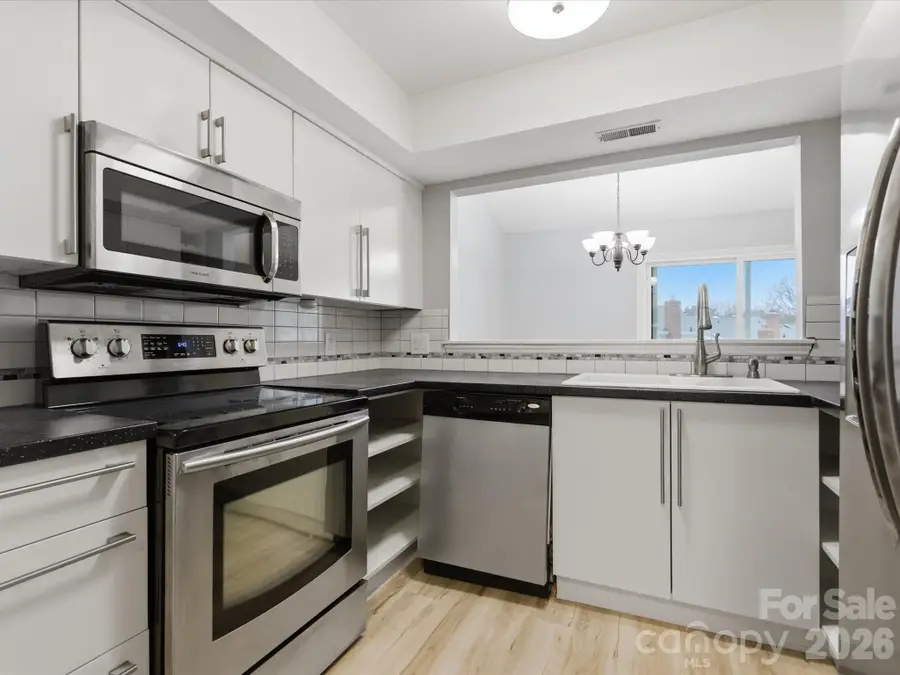 9404 S Vicksburg Park Court, Charlotte, NC 28210 - #2