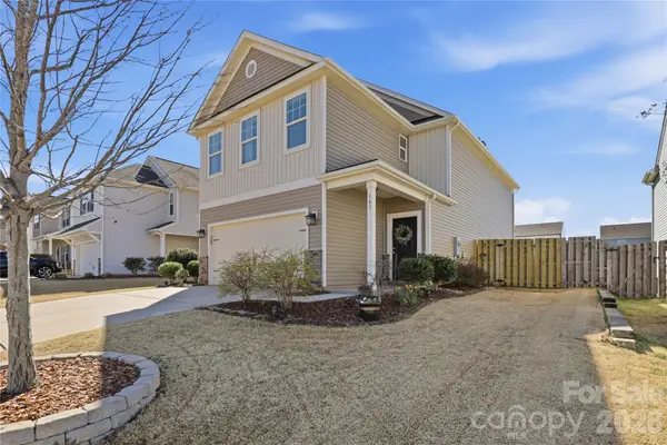 161 Hidden Lakes Road, Statesville, NC 28677