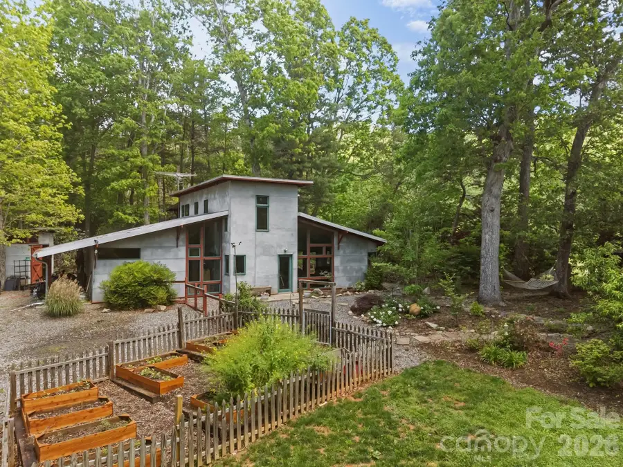 27 Rosebud Lane, Fairview, NC 28730 - #2