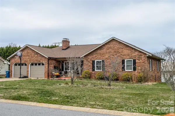 5164 Olde School Drive #44, Hickory, NC 28602