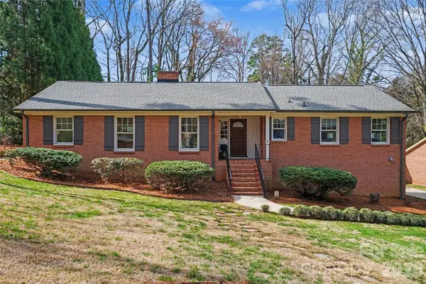 470 Livingston Drive, Charlotte, NC 28211