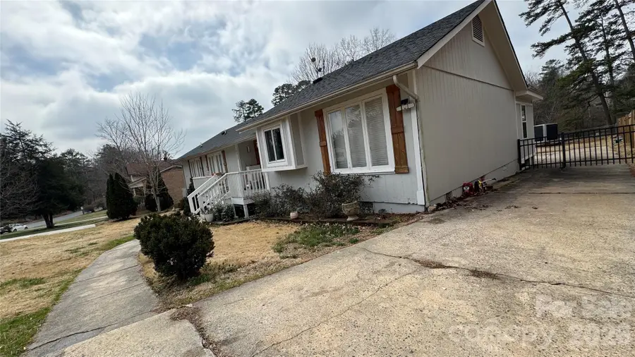 6017 Sullins Road, Charlotte, NC 28214 - #3