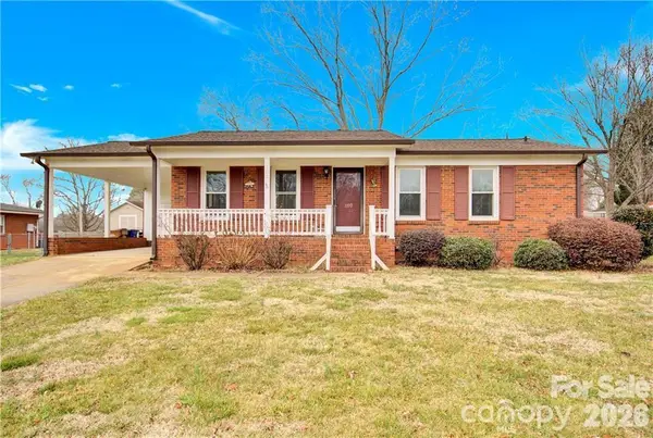 102 Wendover Drive, Lincolnton, NC 28092