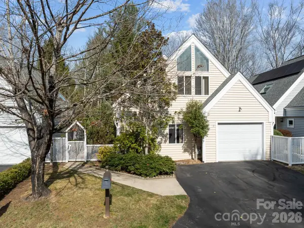 11 Stuart Circle, Asheville, NC 28804