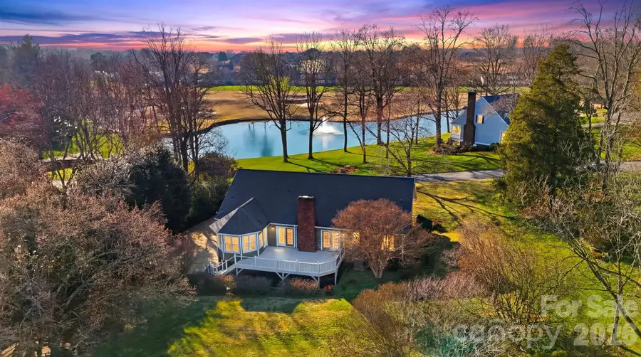 3718 Club House Drive Ne, Conover, NC 28613 - #2