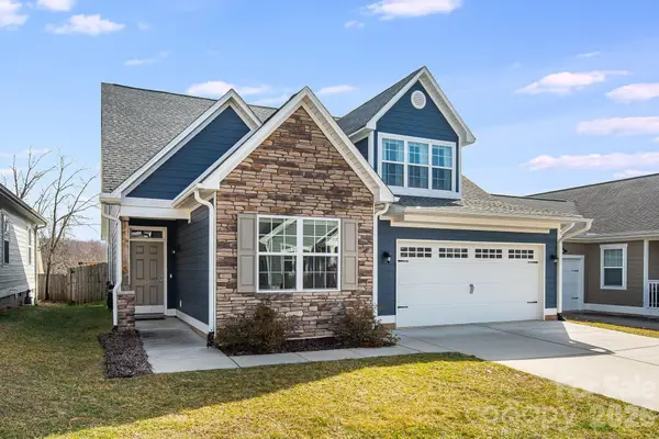 12 Hyde Park Place, Arden, NC 28704