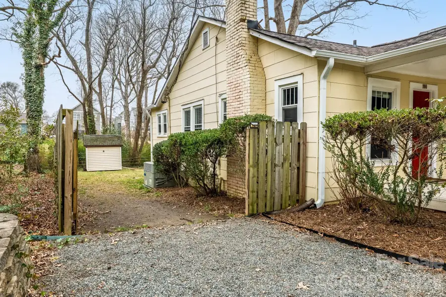 900 Sweetbriar Street, Charlotte, NC 28205 - #3