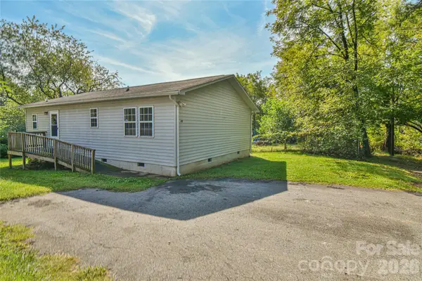 12 Moody Street, Candler, NC 28715