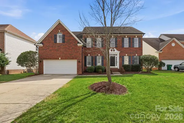 3909 Meadow Green Drive, Charlotte, NC 28269