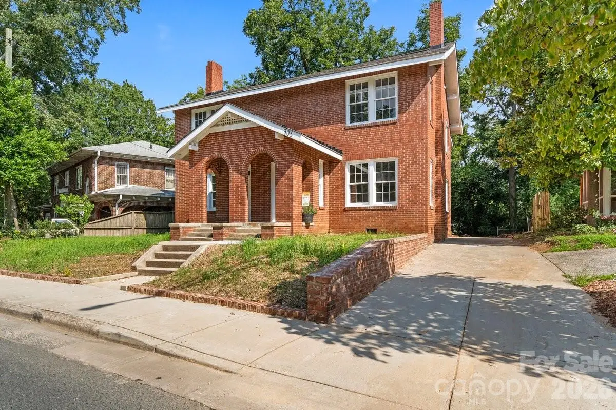 303 Lancaster Avenue, Monroe, NC 28112 - #1