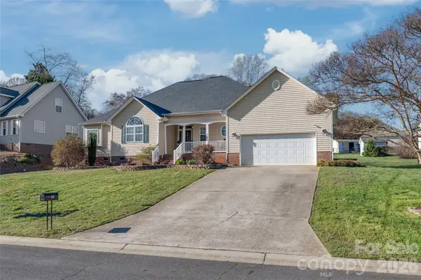 108 Deerfield Drive, Mount Holly, NC 28120