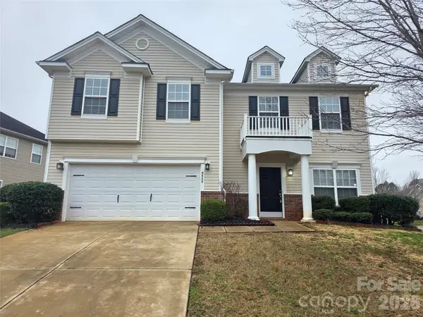 9525 Durness Drive, Charlotte, NC 28278
