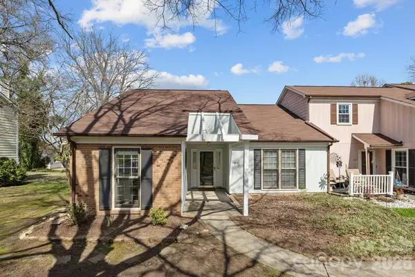 11013 Sevilla Court, Charlotte, NC 28226