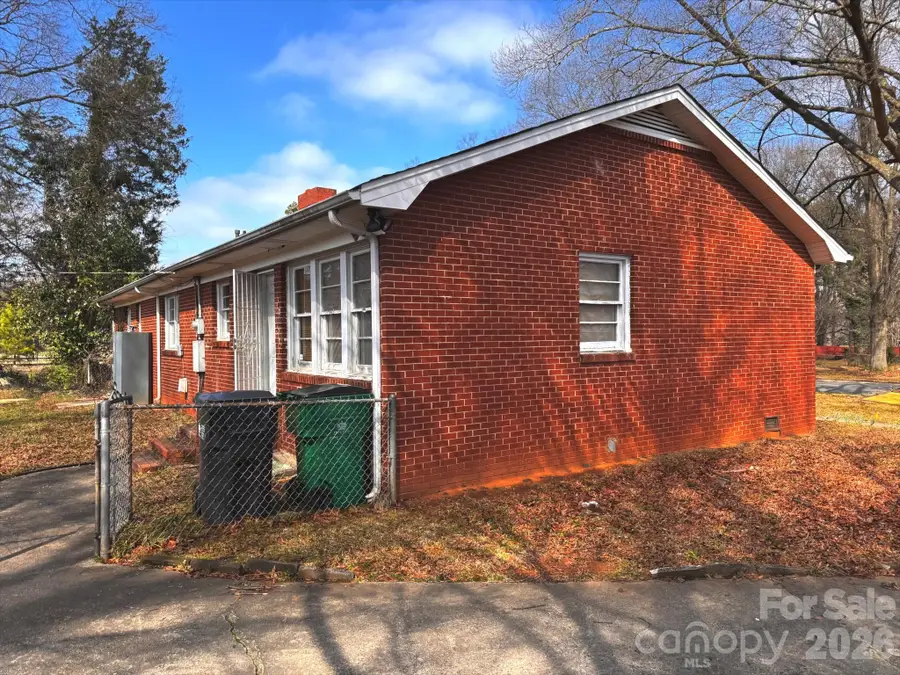 711 Yuma Street, Charlotte, NC 28213 - #2