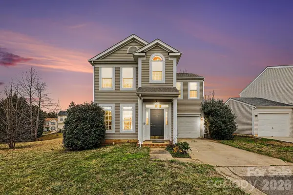 8601 Sawleaf Court, Charlotte, NC 28215