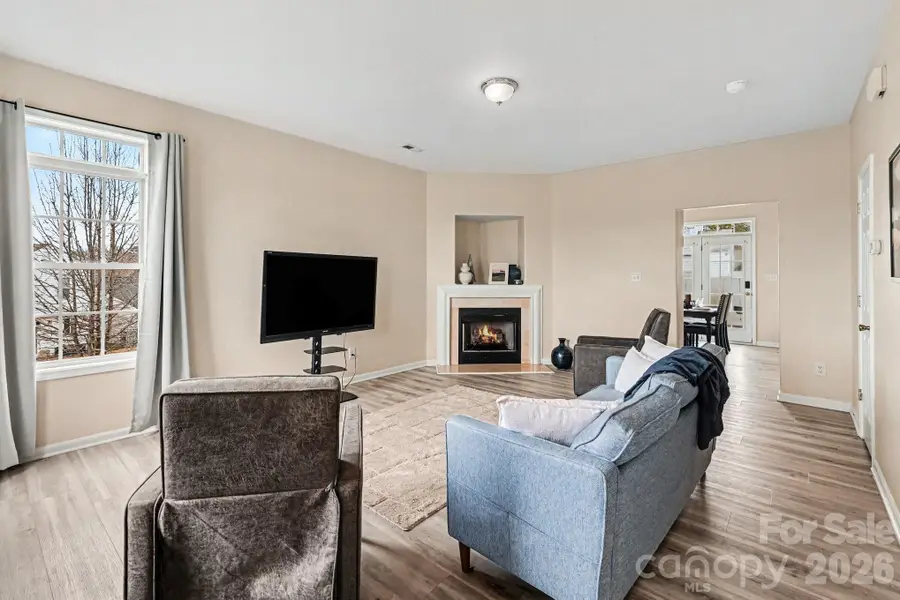 8601 Sawleaf Court, Charlotte, NC 28215 - #3