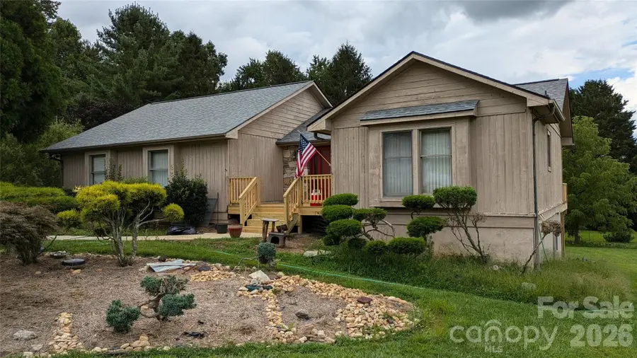 18 Amber Drive, Horse Shoe, NC 28742 - #2