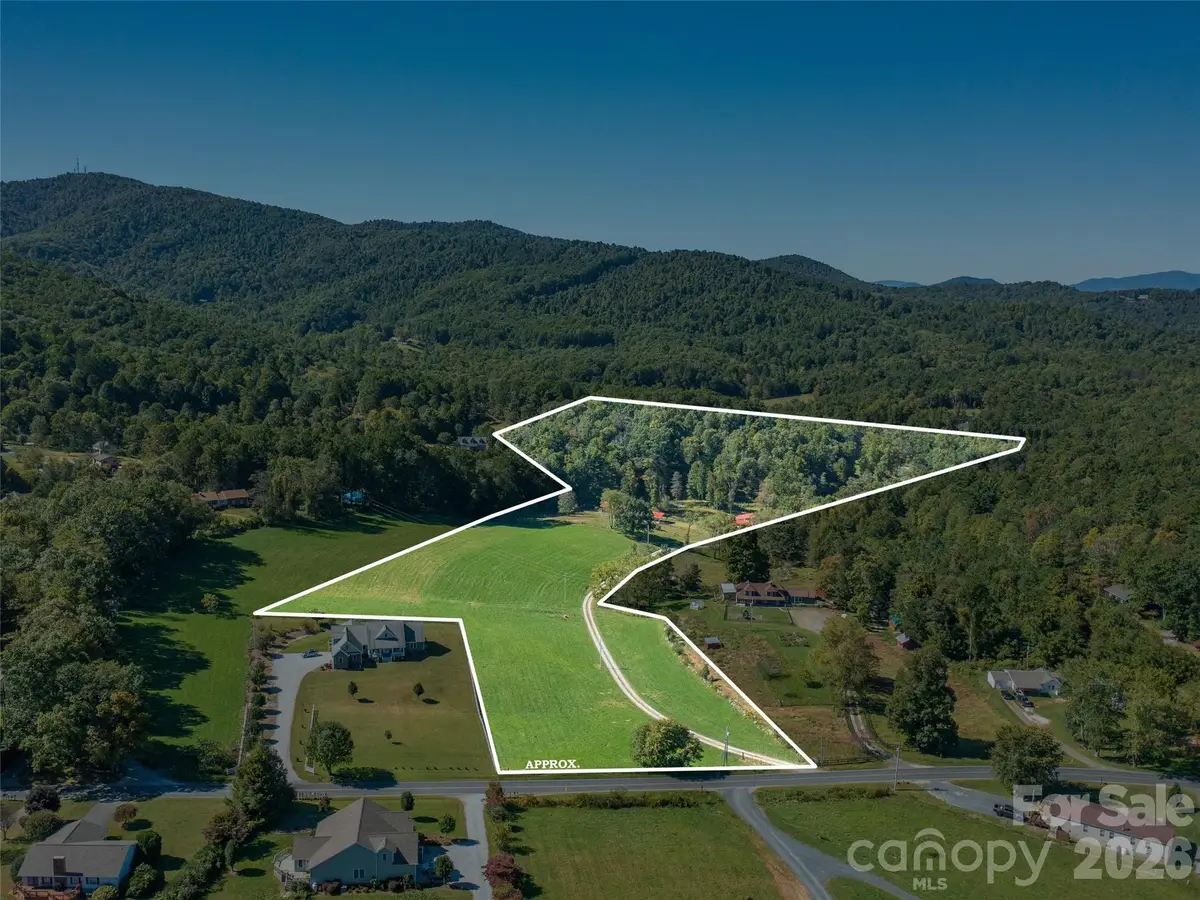 1050 Dale Road, Spruce Pine, NC 28777 - #1