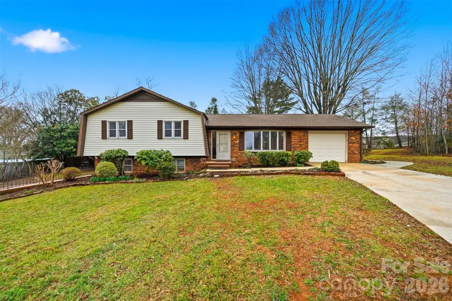 4776 Kennedy Street, Hickory, NC 28602 - #2