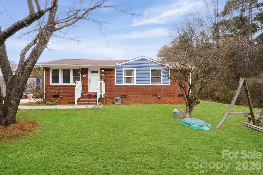 121 Morris Avenue, Mount Holly, NC 28120 - #2