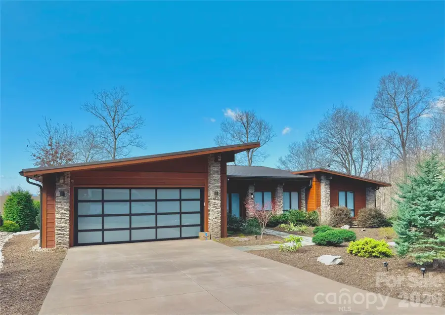 1416 High Valley Way, Lenoir, NC 28645 - #2