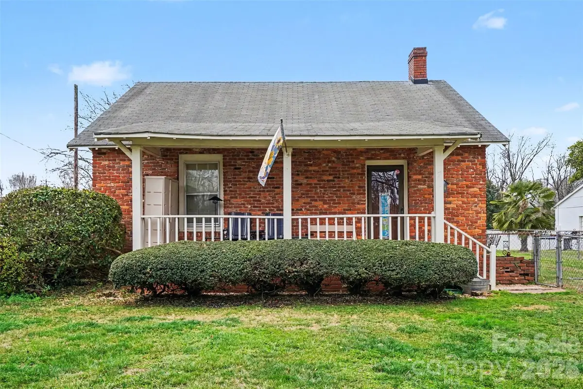 7 Stowe Street, Lowell, NC 28098 - #1