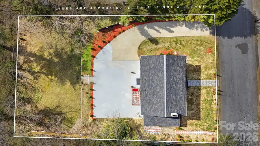 1407 Mimosa Lane, Lenoir, NC 28645 - #3