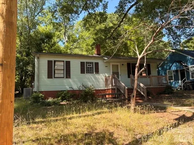 526 Hickory Avenue, Statesville, NC 28677 - #2
