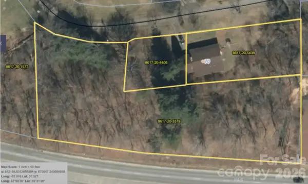 70 Winchester Drive, Waynesville, NC 28785