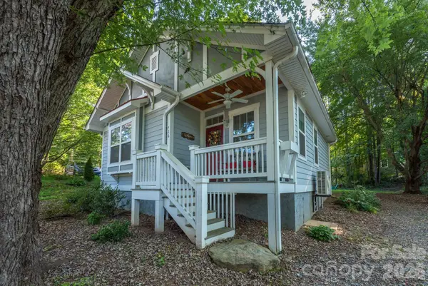 726 Rhododendron Avenue, Black Mountain, NC 28711