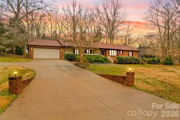 156 Eastwood Drive, Statesville, NC 28625