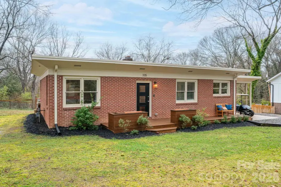 335 E Sumner Street, Lincolnton, NC 28092 - #2