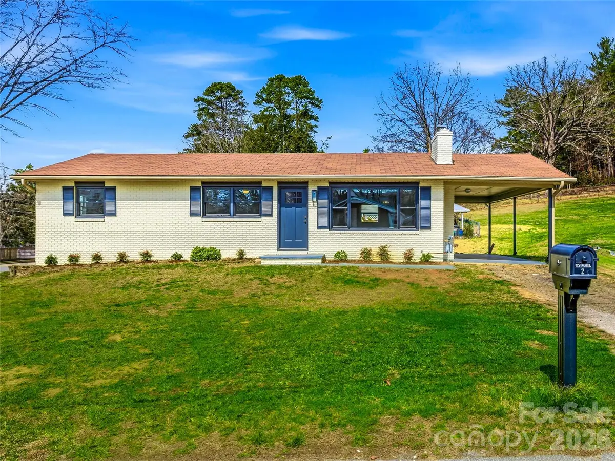 2 Oakland Street, Weaverville, NC 28787 - #1