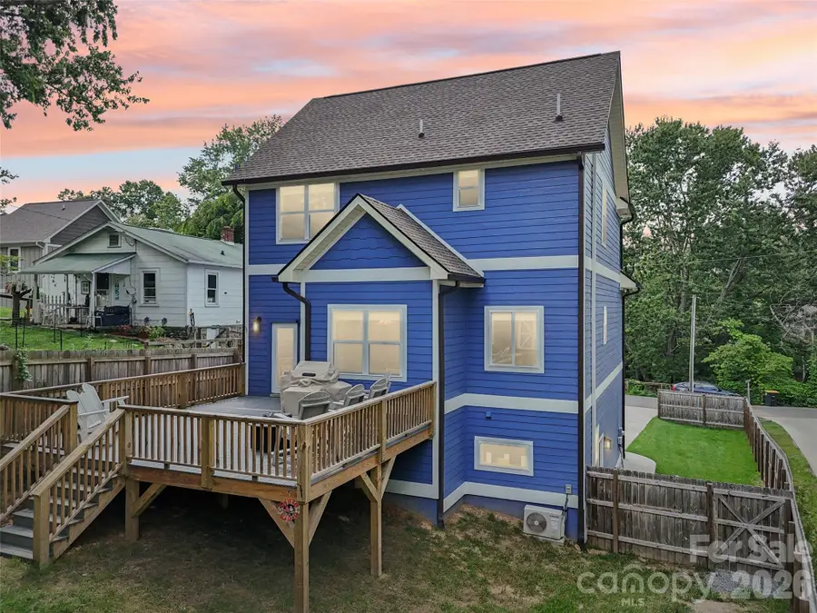 8 Apple Lane, Asheville, NC 28804 - #2