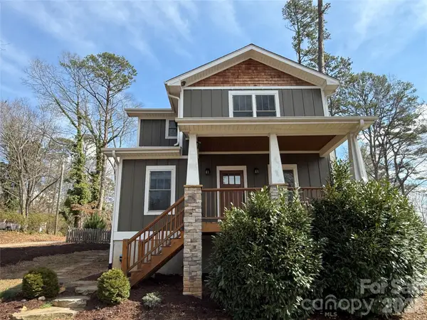 35 Elkmont Drive, Asheville, NC 28804