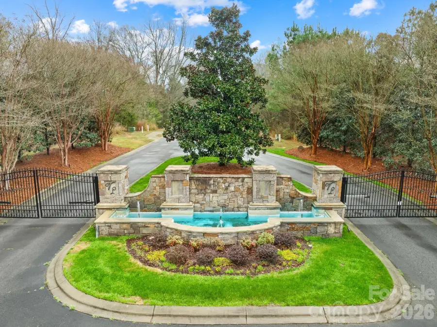 8334 Victoria Lake Drive, Waxhaw, NC 28173 - #2