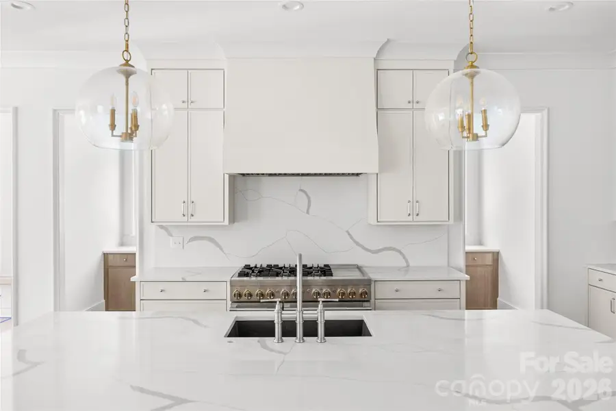 4628 Water Oak Road, Charlotte, NC 28211 - #2